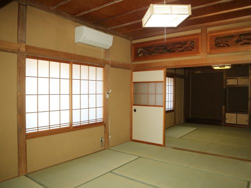１階和室８畳２間