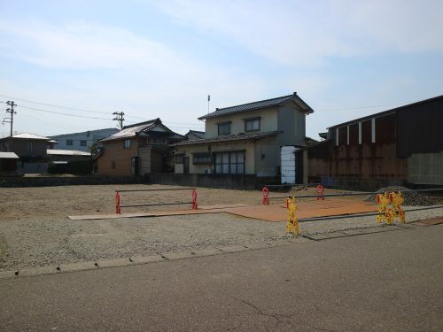 道路より